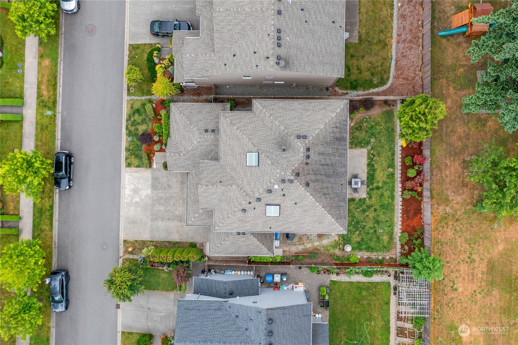 16224 Southeast 138th Place Renton, WA 98059 - Photo 36 of 40 an aerial view of a house with a garden