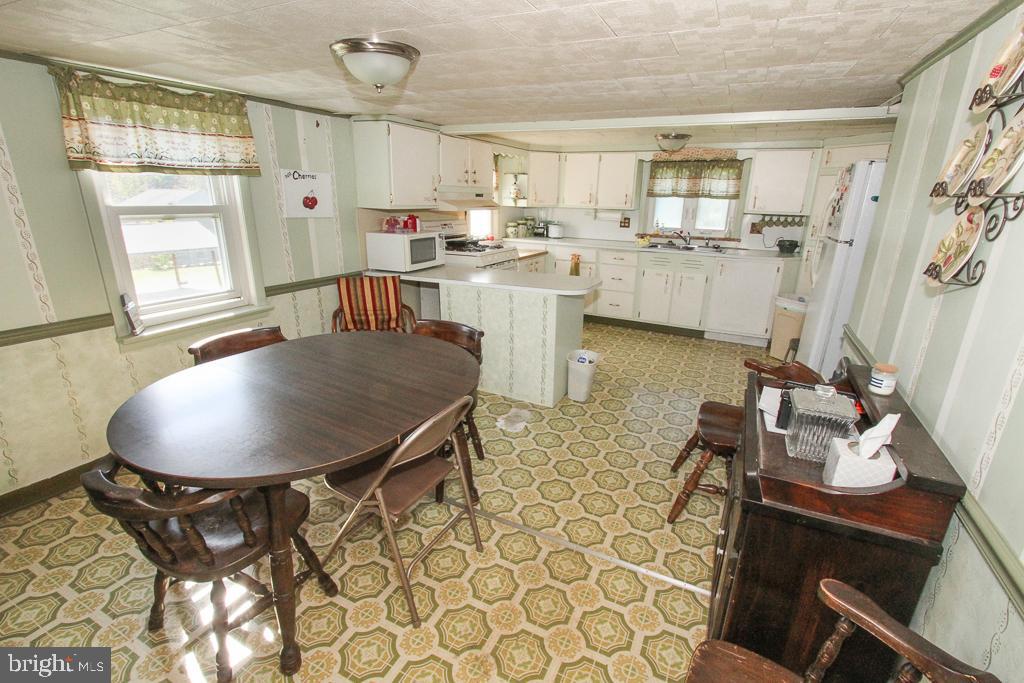 68 Passmore Road Bechtelsville, PA 19505 - Photo 11 of 45