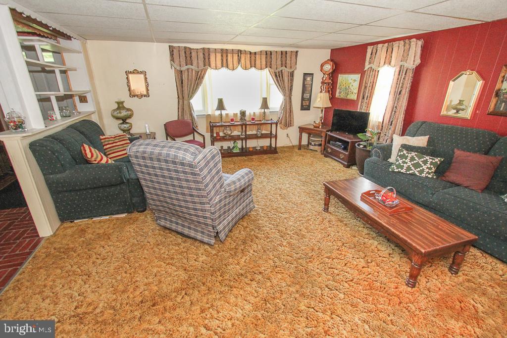 68 Passmore Road Bechtelsville, PA 19505 - Photo 4 of 45