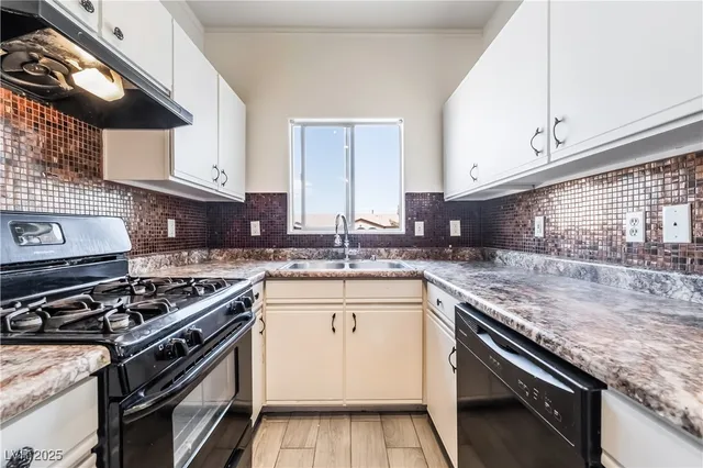 $205,800 | 5751 East Hacienda Avenue, Unit 244, Las Vegas, NV 89122