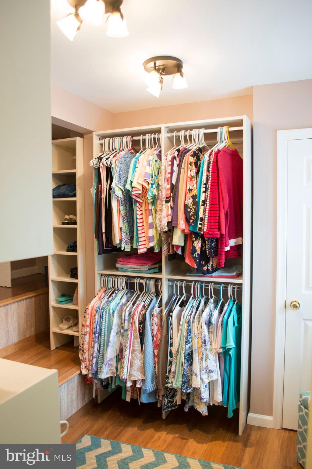 1 Greencastle Road Sterling, VA 20164 - Photo 17 of 29 Huge walking closet
