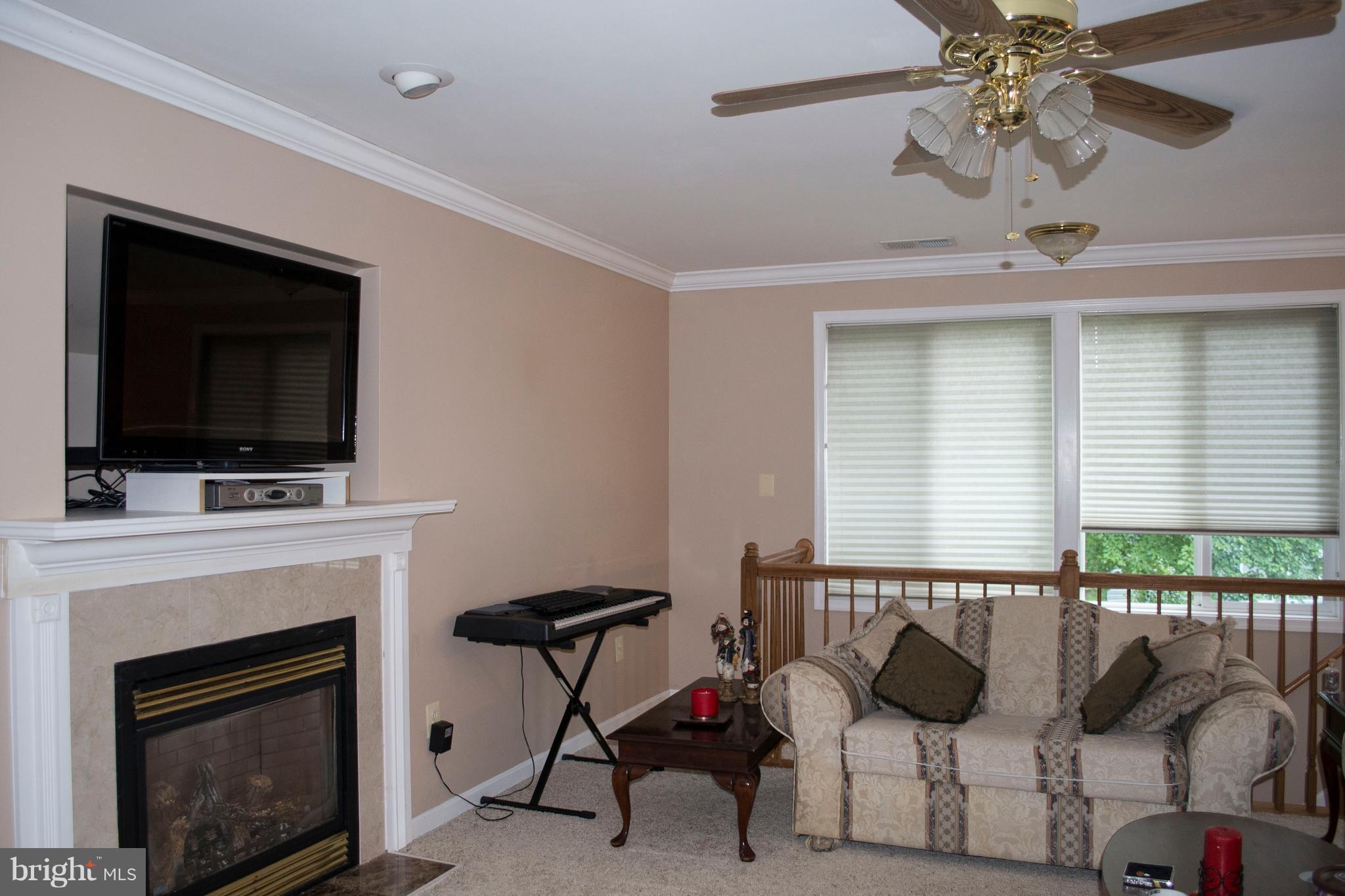 1 Greencastle Road Sterling, VA 20164 - Photo 23 of 29 In-Law Living room.
