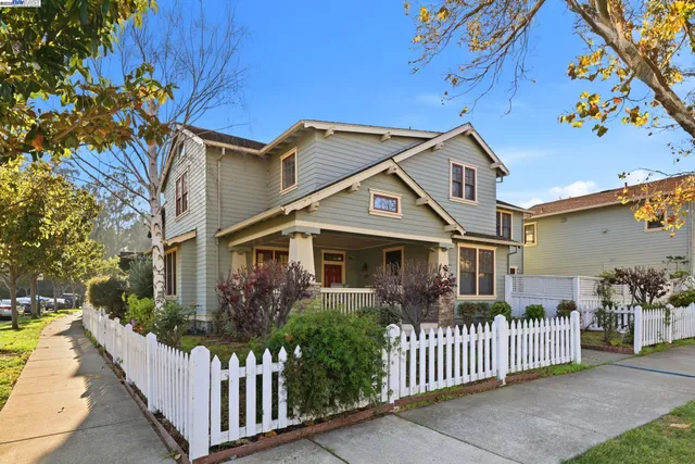 $1,388,888 | 1142 Taraya Terrace, Hercules, CA 94547