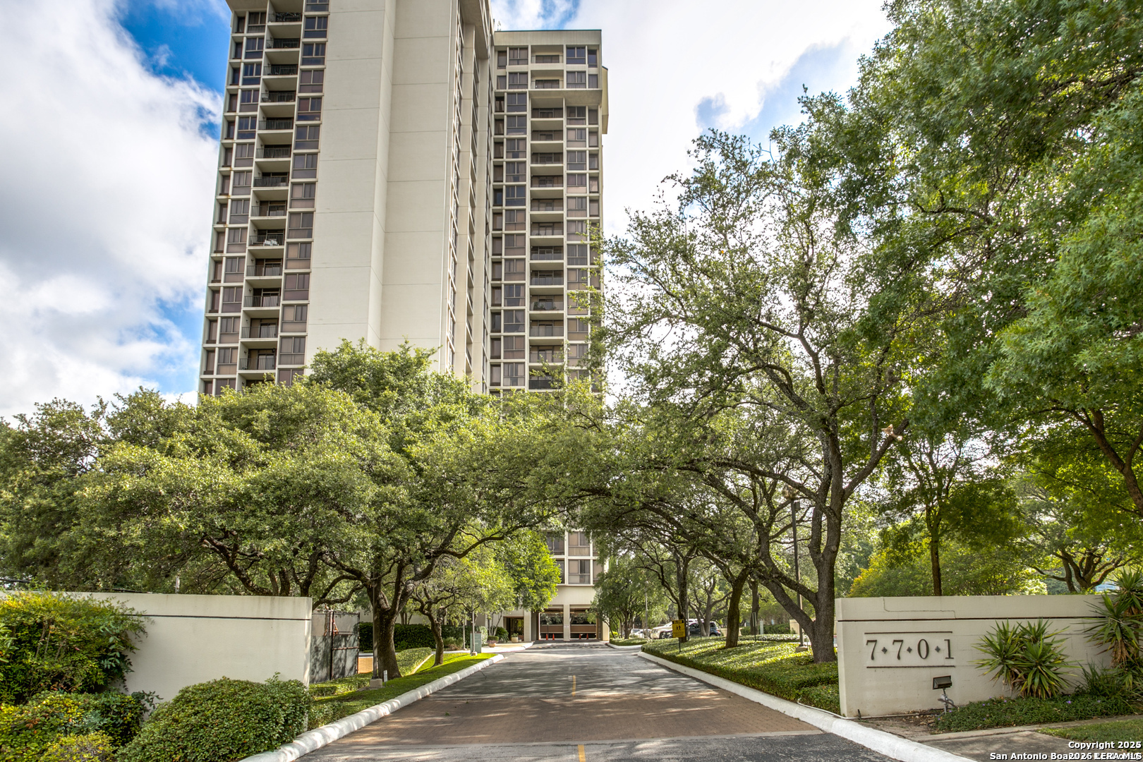 7701 Wurzbach Road, Unit 1507 San Antonio, TX 78229 - Photo 1 of 19