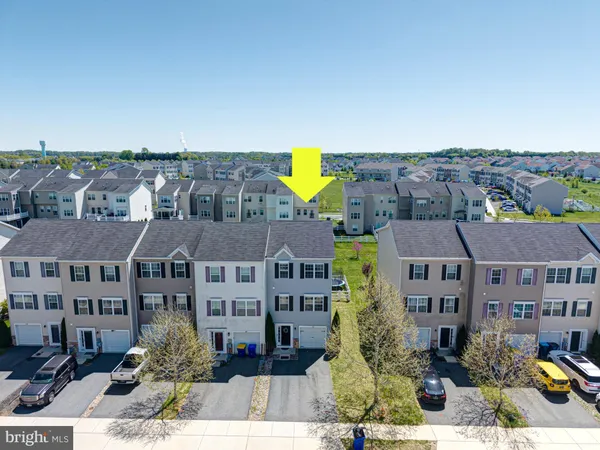$410,000 | 860 Lissicasey Loop, Middletown, DE 19709