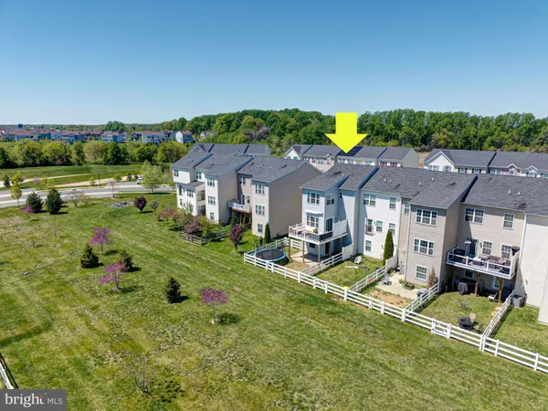 $410,000 | 860 Lissicasey Loop, Middletown, DE 19709