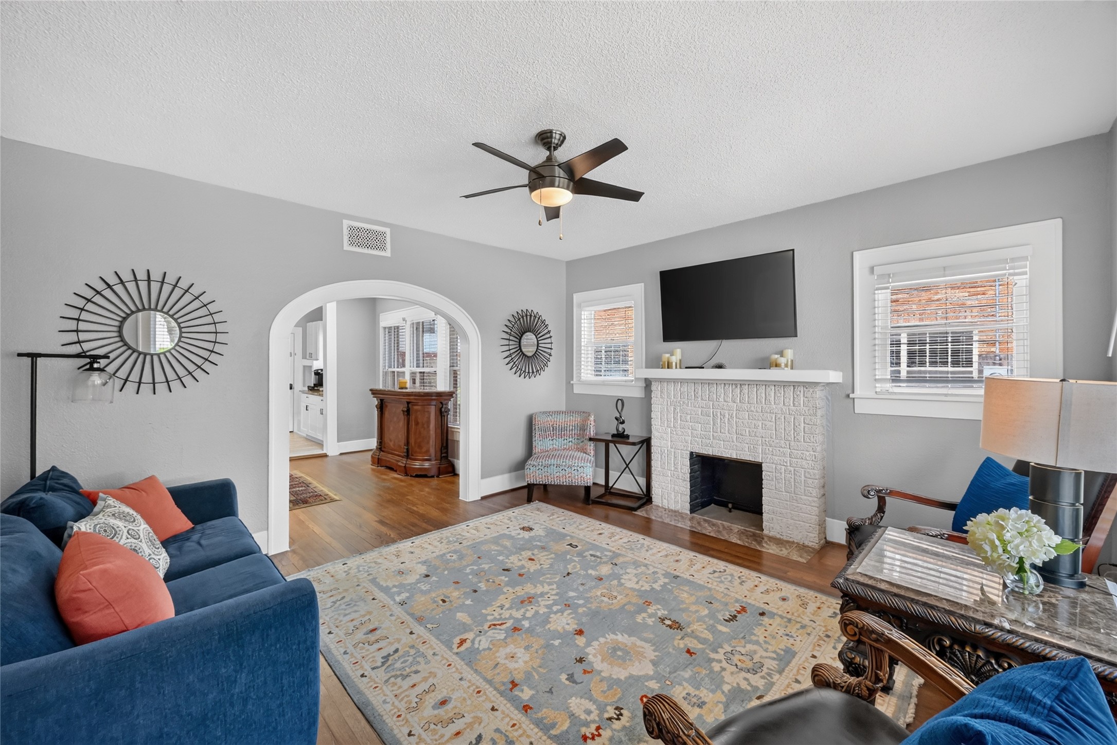 1824 Rosedale Street, Unit B Houston, TX 77004 - Photo 5 of 26 Gallery Image 5