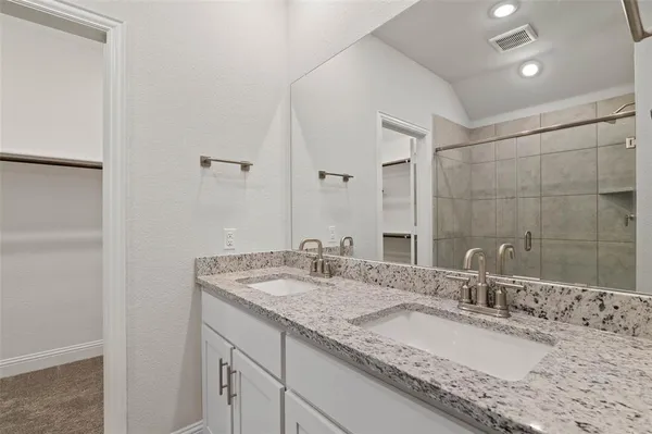 $2,000 | 220 Fire Rock Drive, Royse City, TX 75189
