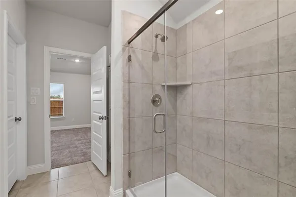 $2,000 | 220 Fire Rock Drive, Royse City, TX 75189