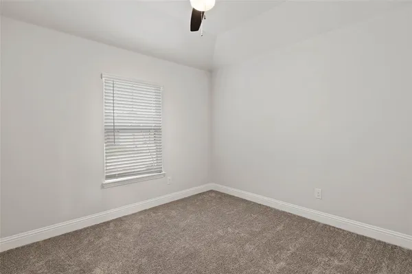 $2,000 | 220 Fire Rock Drive, Royse City, TX 75189
