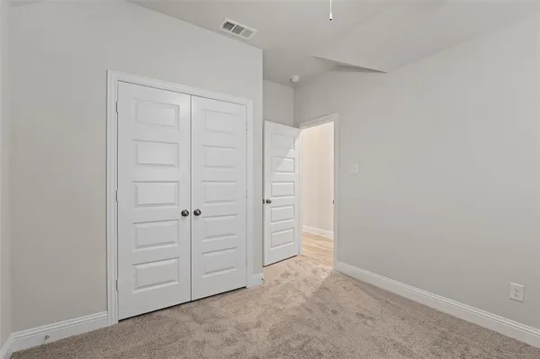 $2,000 | 220 Fire Rock Drive, Royse City, TX 75189