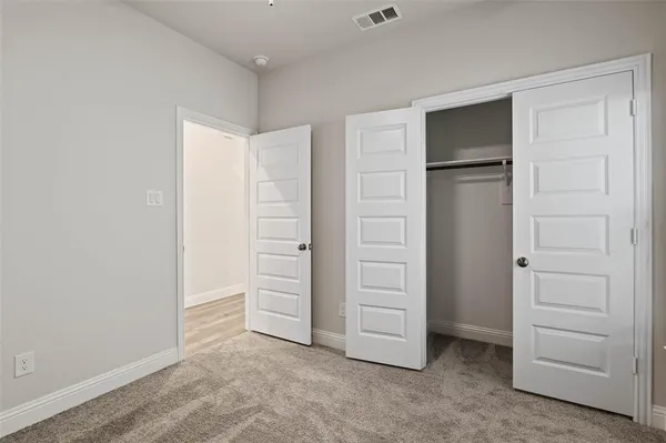 $2,000 | 220 Fire Rock Drive, Royse City, TX 75189