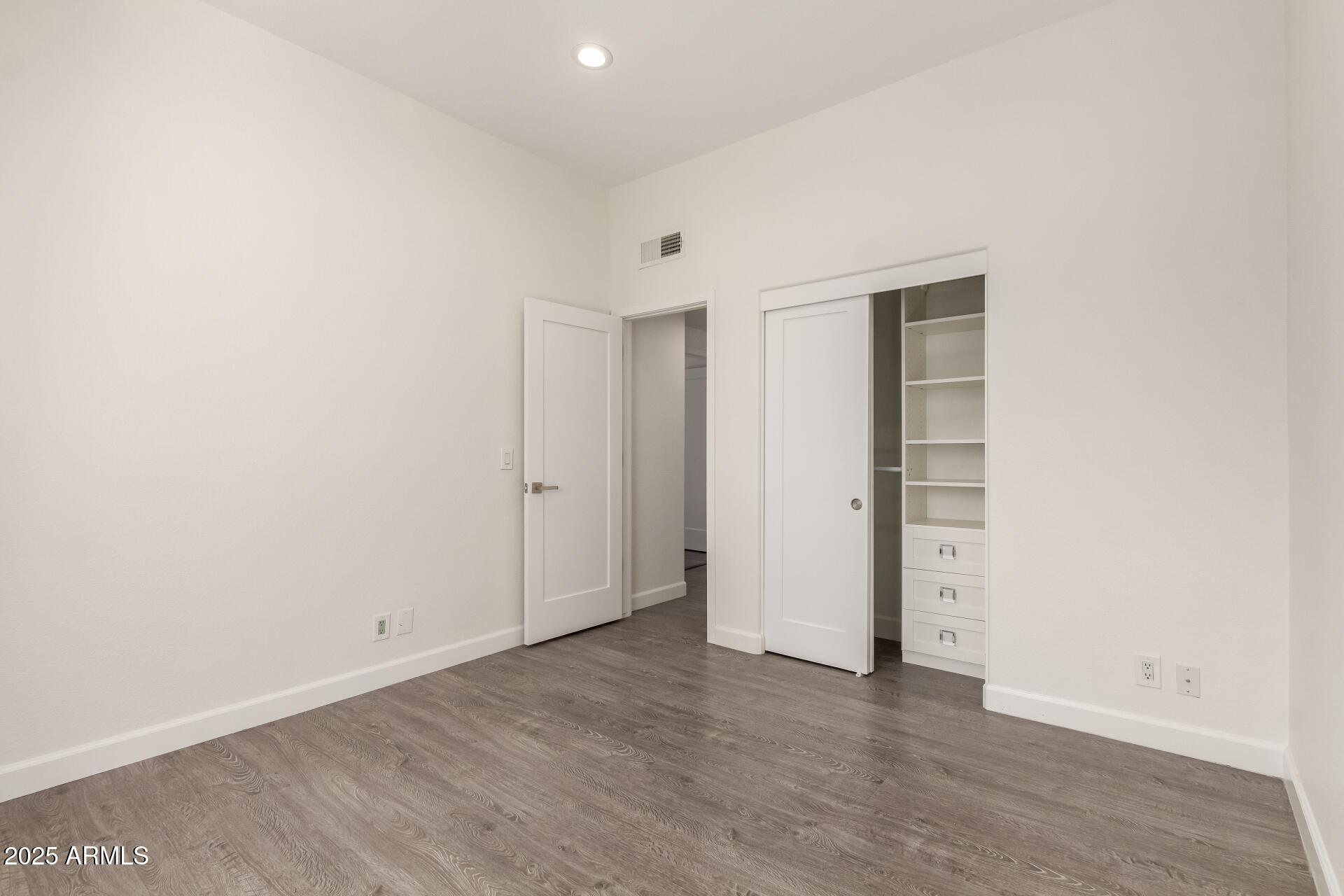 7222 East Gainey Ranch Road, Unit 241 Scottsdale, AZ 85258 - Photo 70 of 74 a view of an empty room