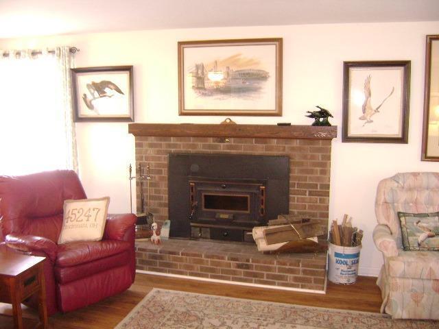 6069 Snyder Road Cincinnati, OH 45247 - Photo 12 of 34