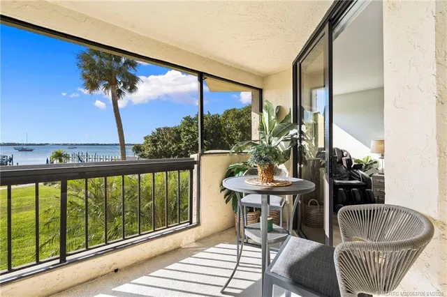 $695,000 | 625 Northwest North River Drive, Unit 205, Stuart, FL 34994