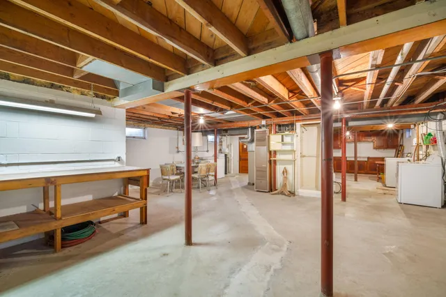 $353,900 | W148N7311 Woodland Drive, Menomonee Falls, WI 53051