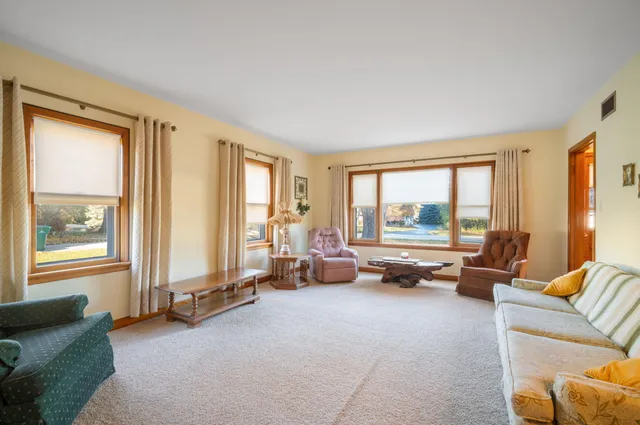 $353,900 | W148N7311 Woodland Drive, Menomonee Falls, WI 53051