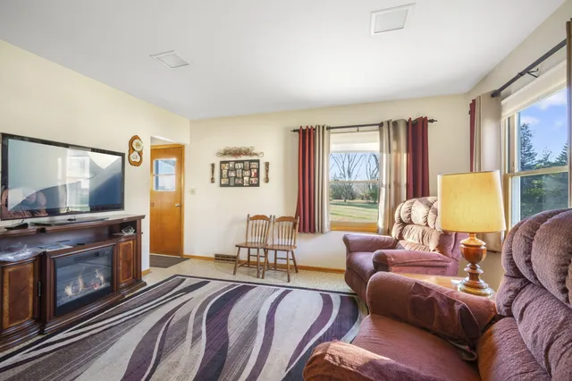 $353,900 | W148N7311 Woodland Drive, Menomonee Falls, WI 53051