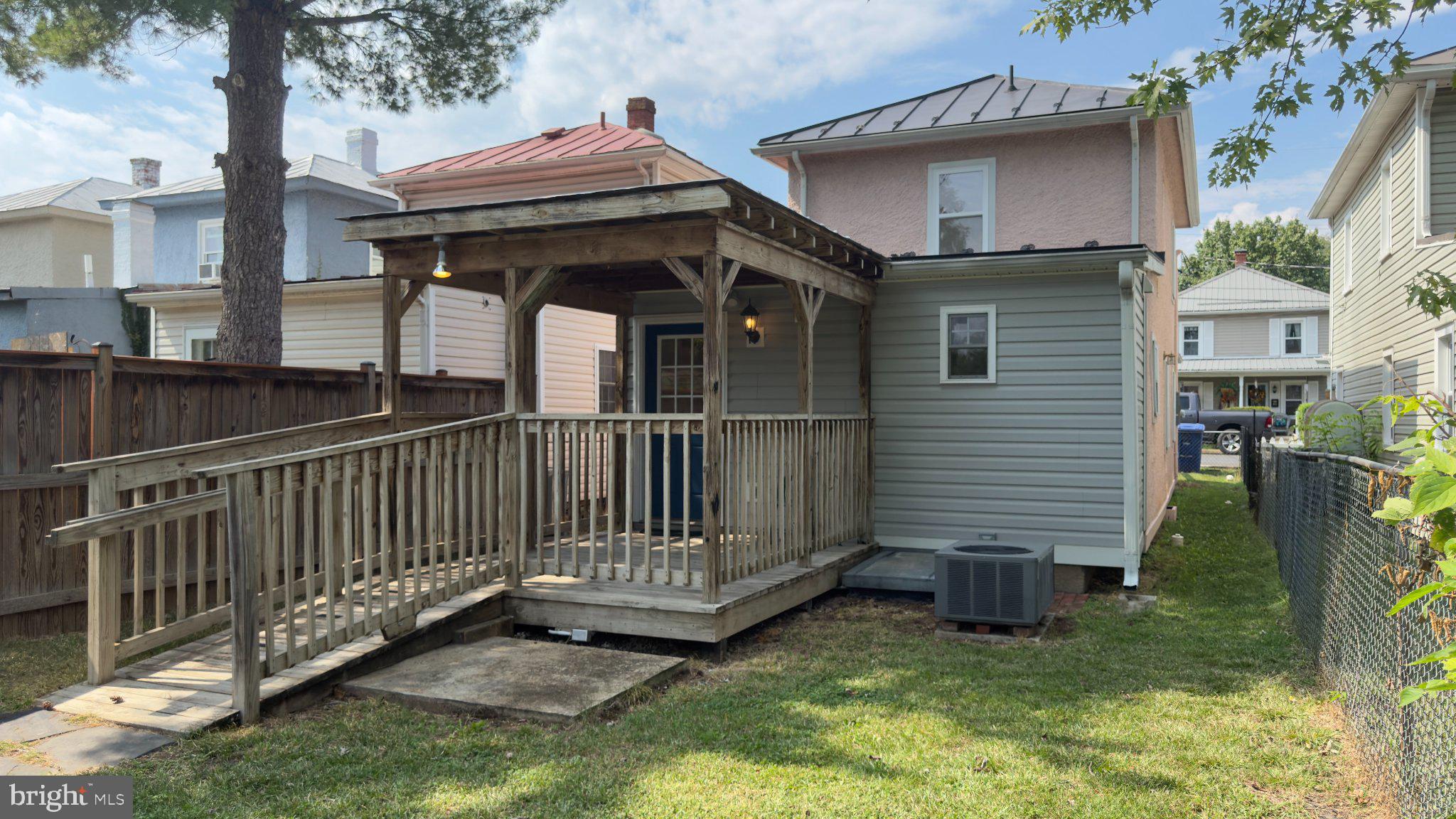 318 Ritenour Street Front Royal, VA 22630 - Photo 10 of 12 Gallery Image 10