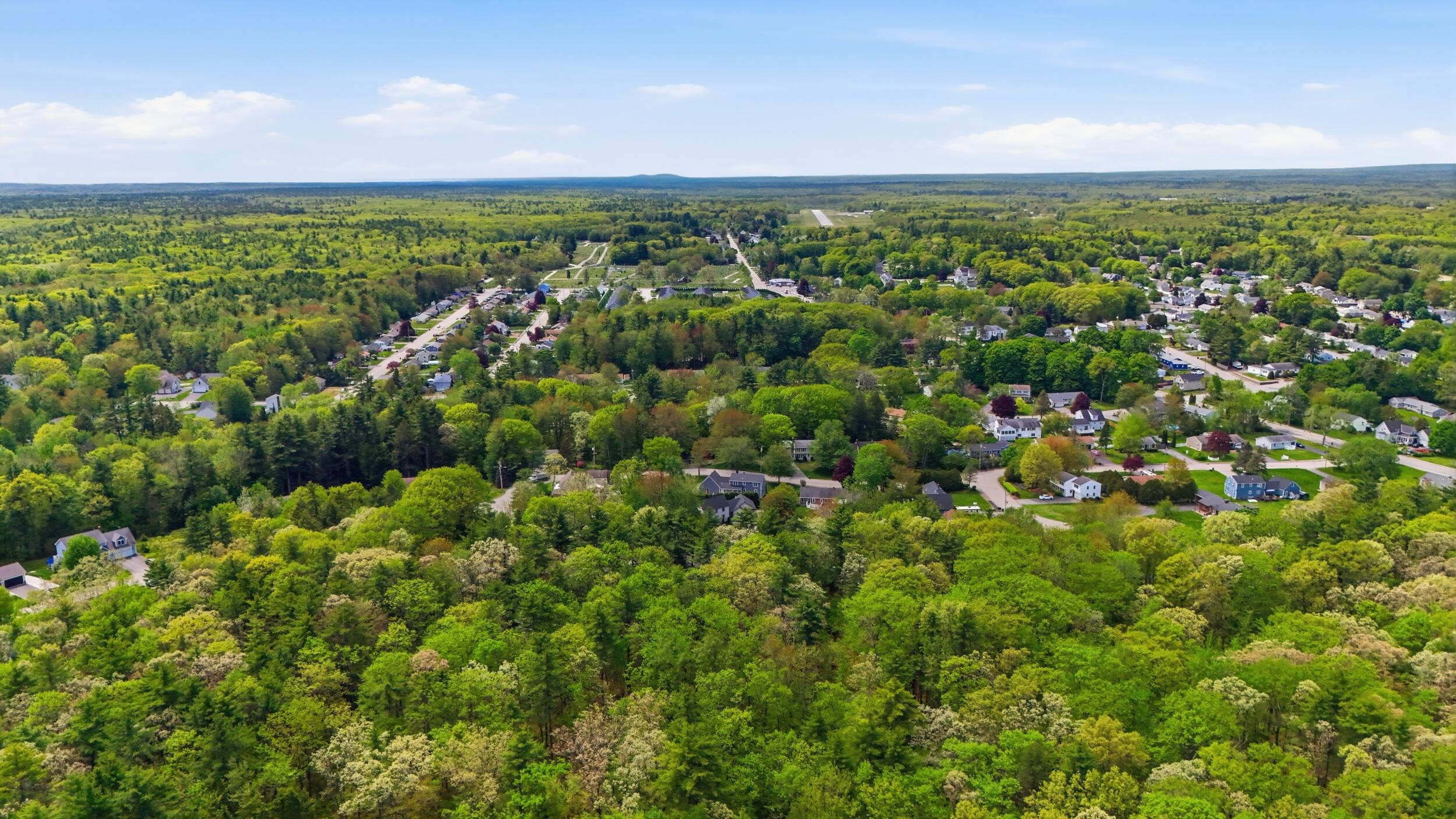 20 Robin Circle Biddeford, ME 04005 - Photo 64 of 74 64_dji_fly_20260520_123214_0050_17793759