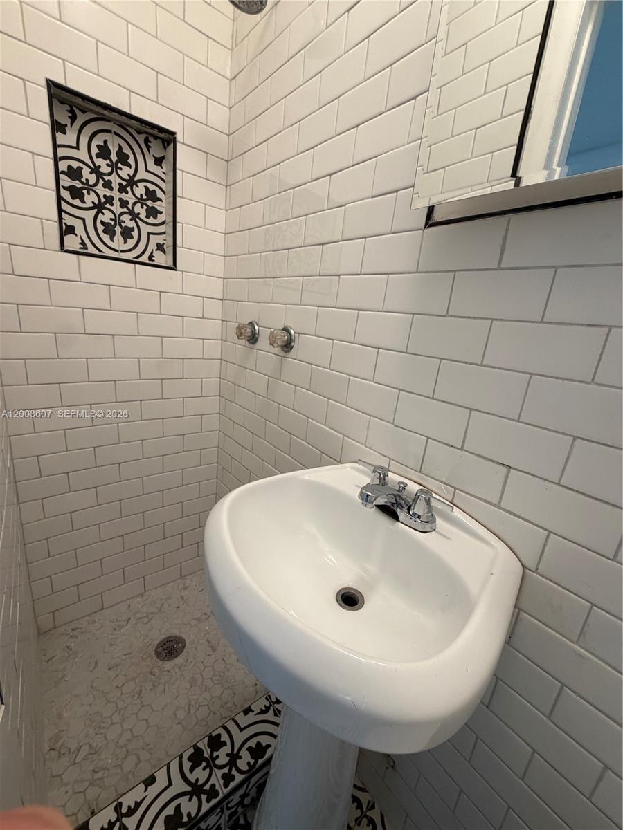 967 Southwest 5th Street, Unit 12A Miami, FL 33130 - Photo 4 of 10