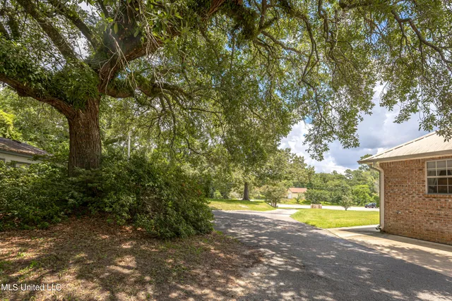 $749,000 | 14101 Lemoyne Boulevard, Biloxi, MS 39532