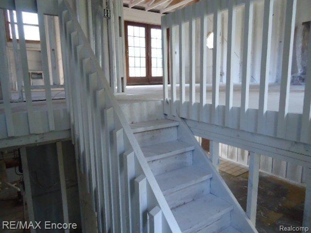2670 Buckner Road Lake Orion, MI 48362 - Photo 2 of 9 inside