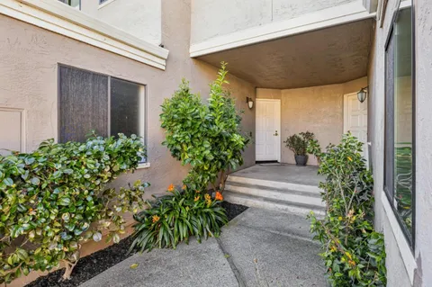 $1,388,000 | 146 Albacore Lane, Foster City, CA 94404