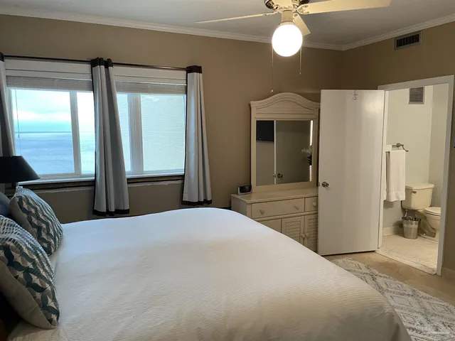 $1,750 | 825 Bayshore Drive, Unit 706, Pensacola, FL 32507
