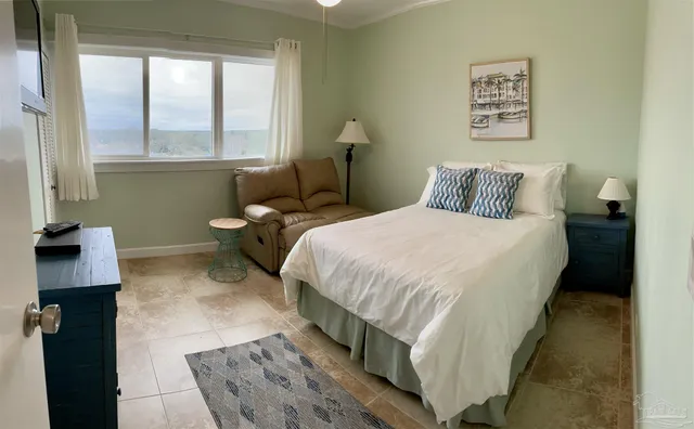 $1,750 | 825 Bayshore Drive, Unit 706, Pensacola, FL 32507