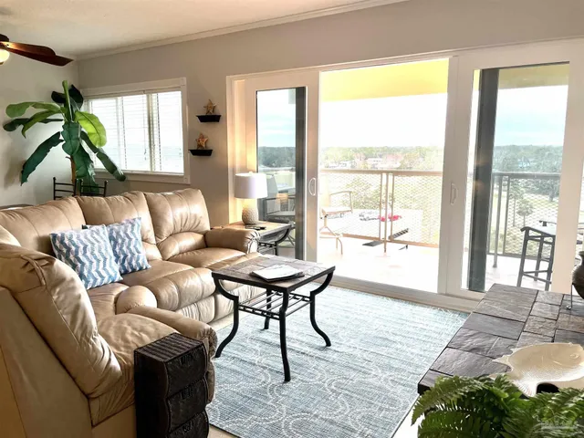 $1,750 | 825 Bayshore Drive, Unit 706, Pensacola, FL 32507