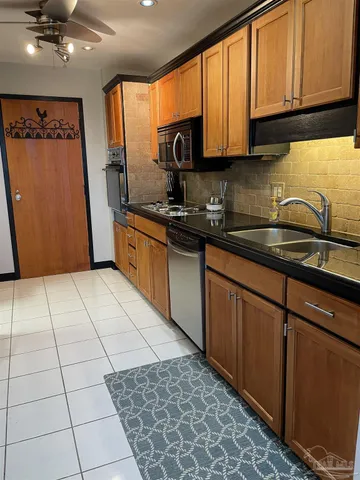 $1,750 | 825 Bayshore Drive, Unit 706, Pensacola, FL 32507