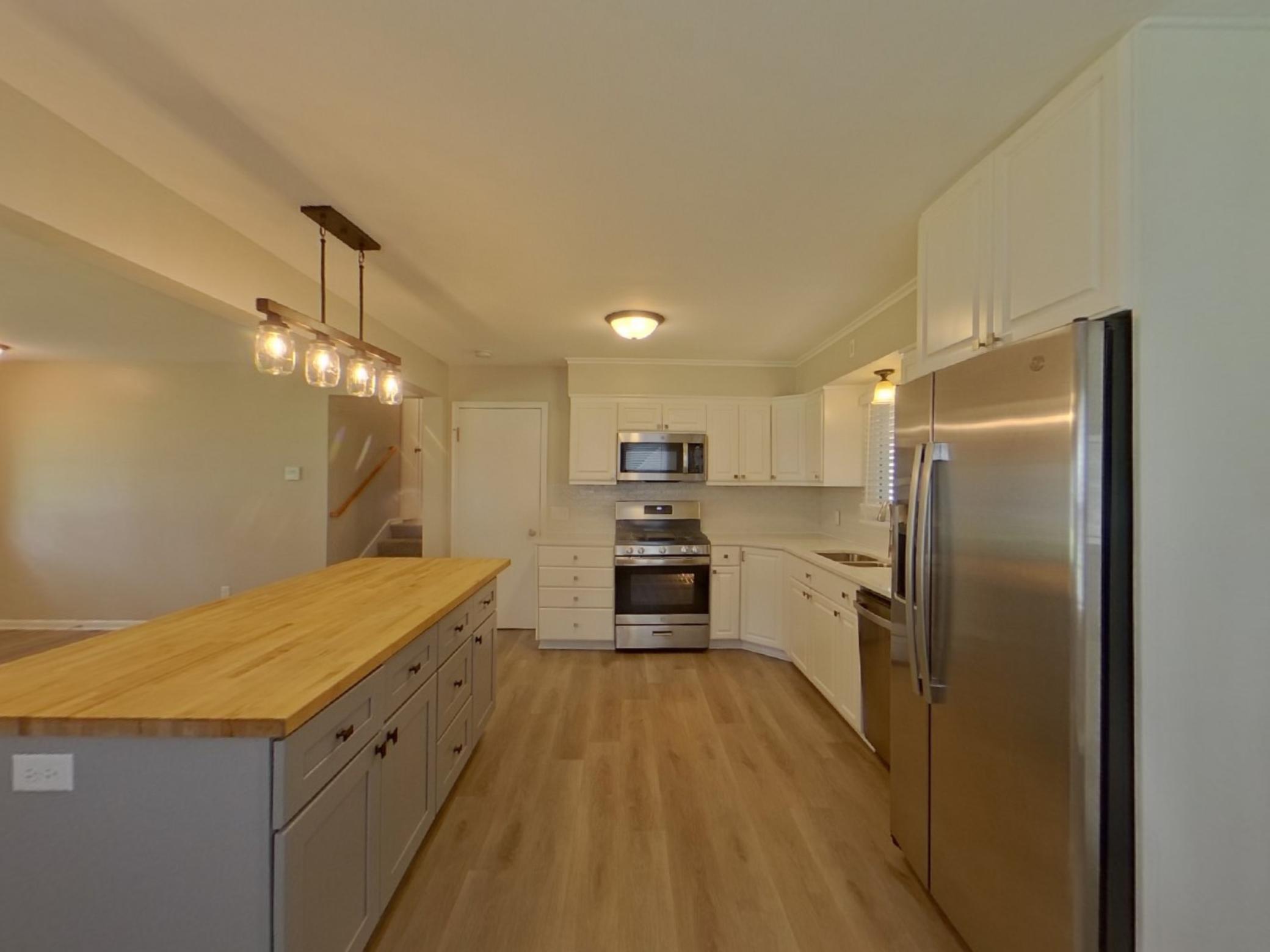 7755 Eastwood Road Mounds View, MN 55112 - Photo 5 of 16