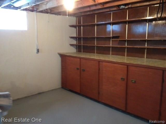 20165 Elwell Road Belleville, MI 48111 - Photo 14 of 19 photo 5.jpg