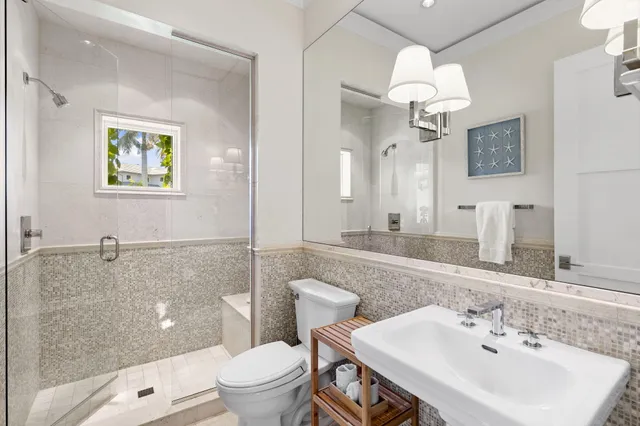 $15,250,000 | 221 Aqua Court, Naples, FL 34102