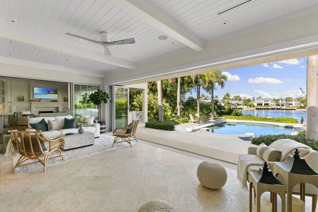 $15,250,000 | 221 Aqua Court, Naples, FL 34102