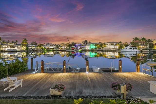 $15,250,000 | 221 Aqua Court, Naples, FL 34102