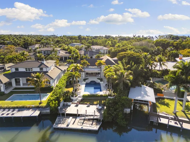 $15,250,000 | 221 Aqua Court, Naples, FL 34102