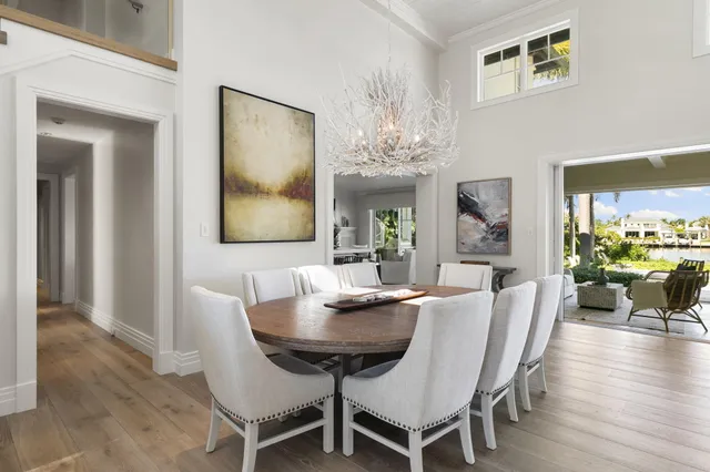 $15,250,000 | 221 Aqua Court, Naples, FL 34102