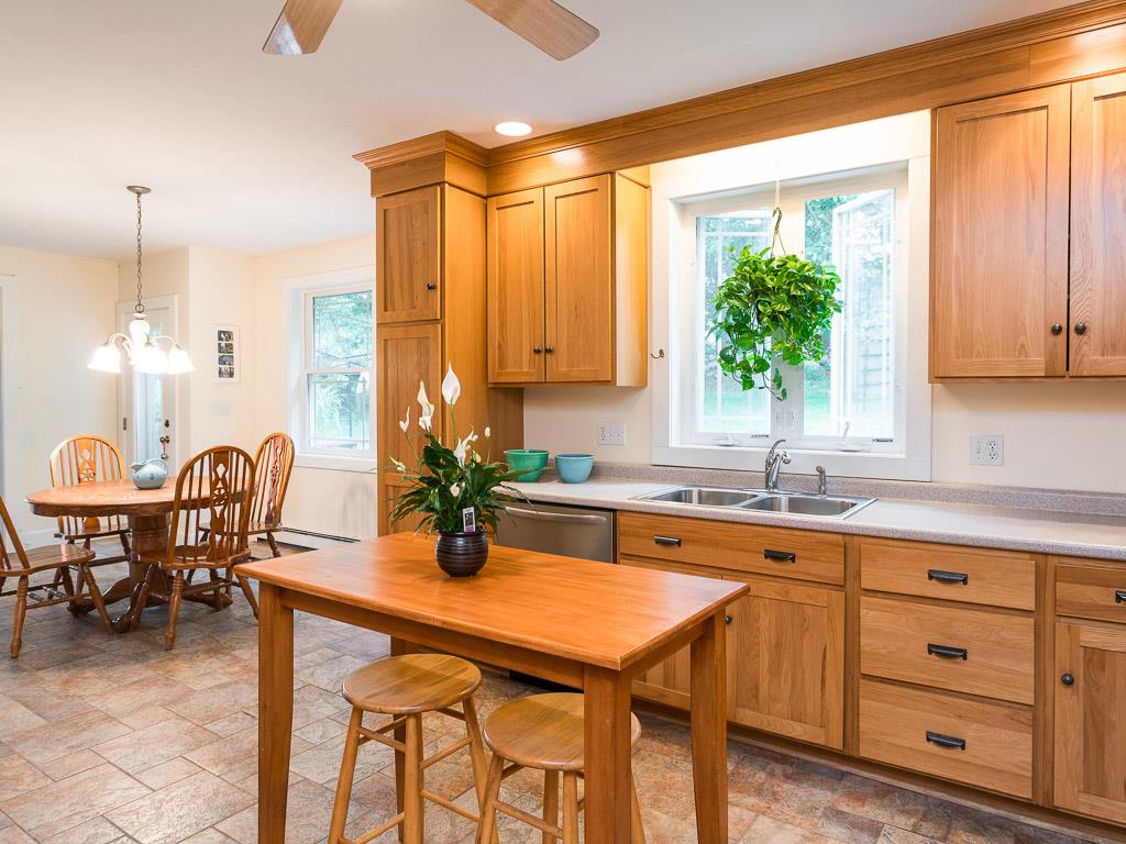46 Gile Road Nottingham, NH 03290 - Photo 10 of 38