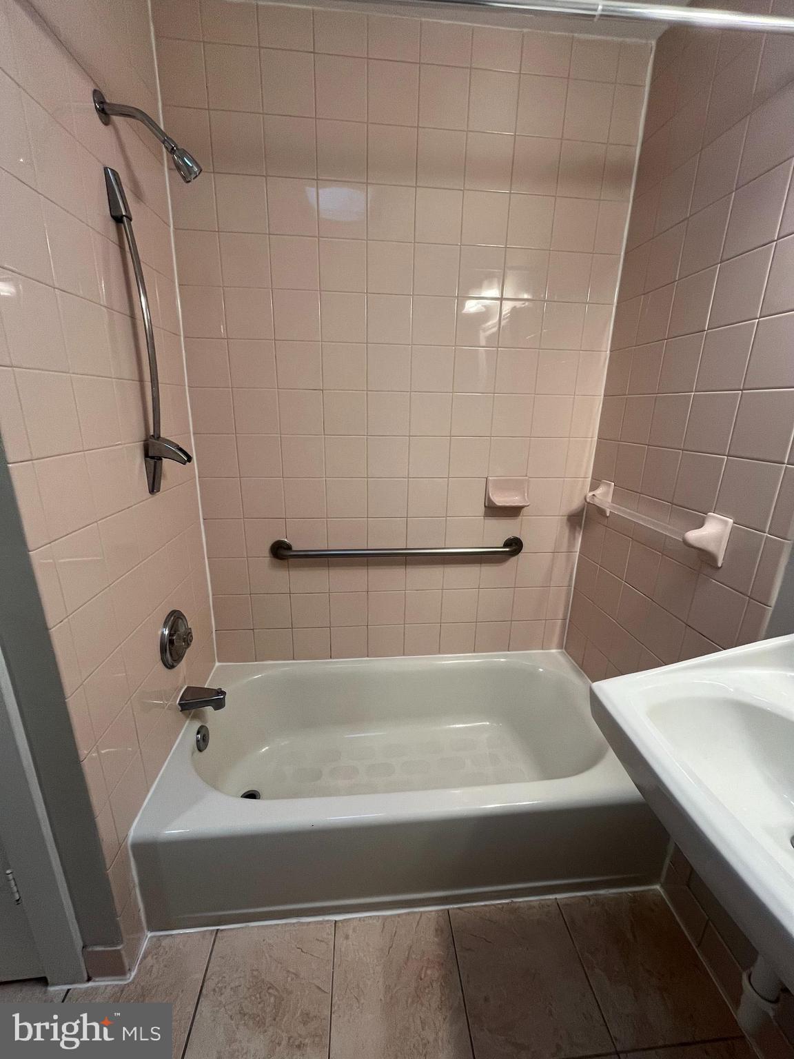 133 West Reed Avenue Alexandria, VA 22305 - Photo 11 of 13 Bathroom