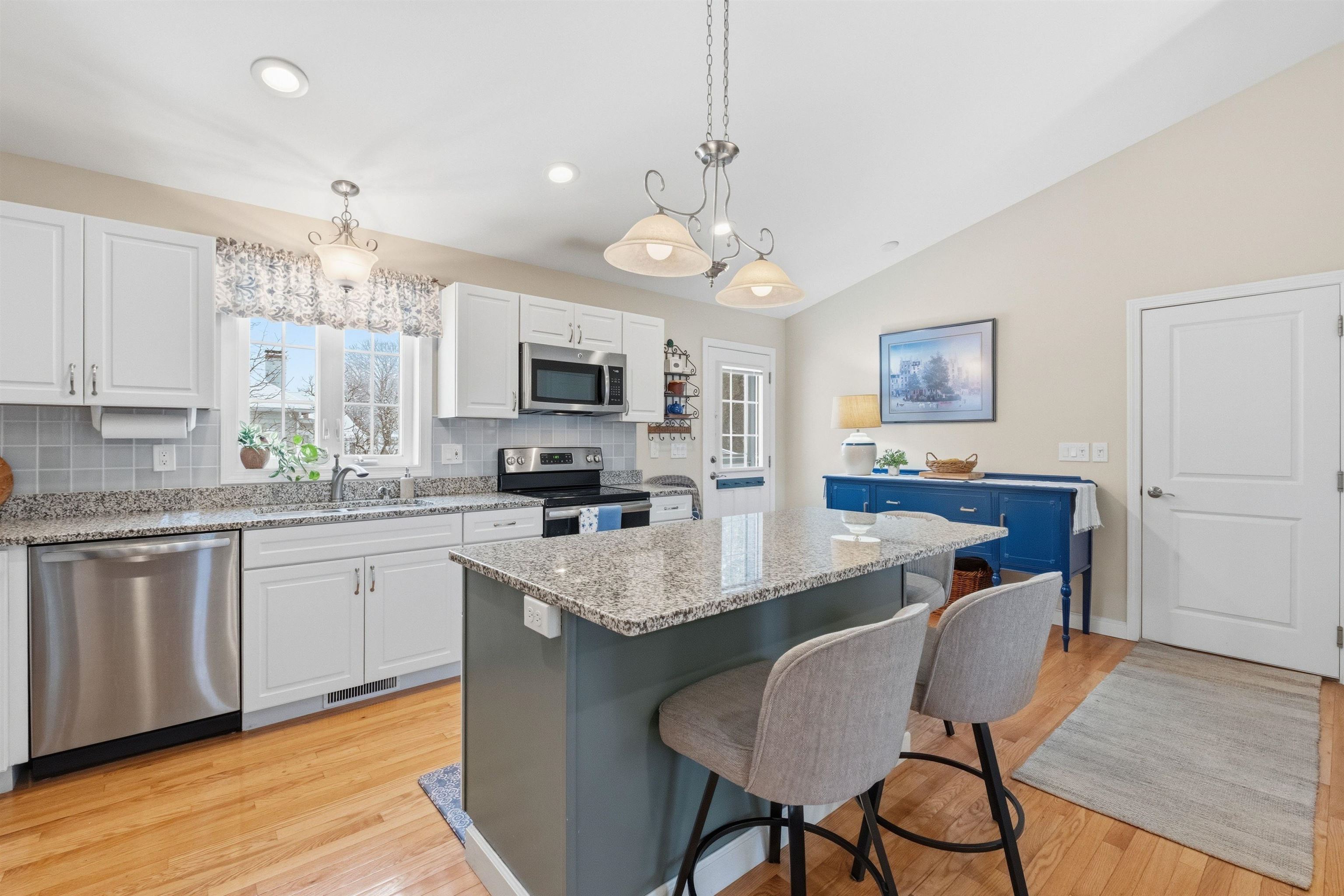 20 Cypress Street Concord, NH 03301 - Photo 11 of 31