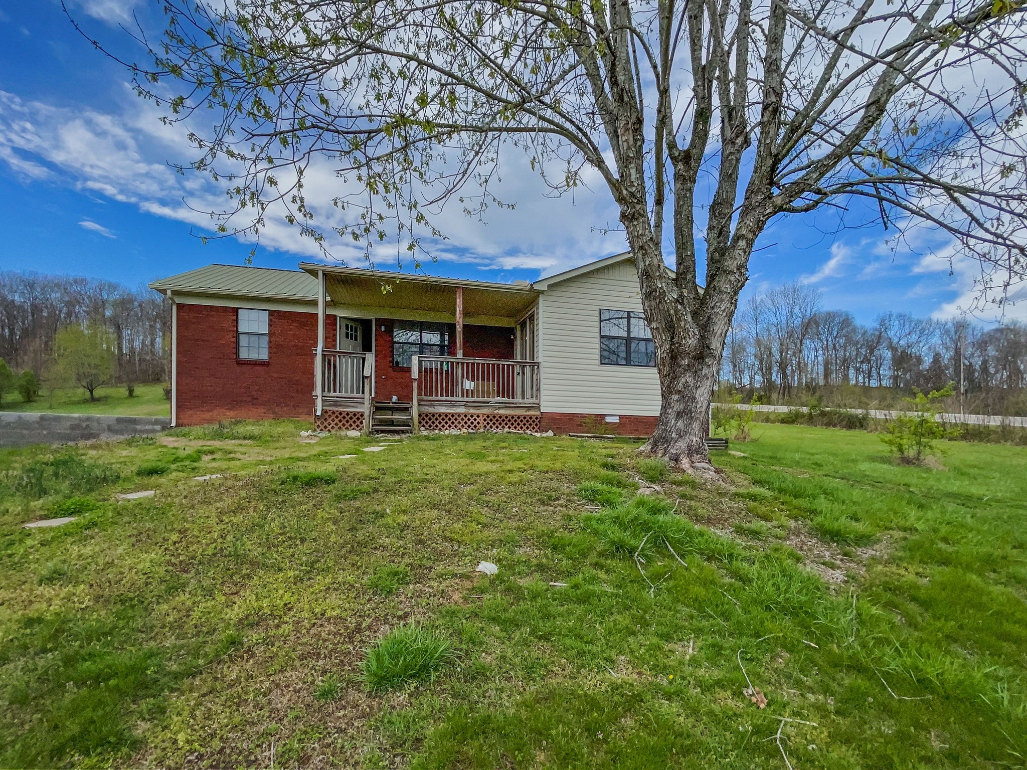 1906 George Road Duck River, TN 38454 - Photo 1 of 28 Gallery Image 1