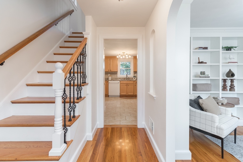 15 Byron Road Waltham, MA 02453 - Photo 14 of 26