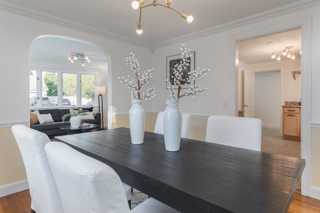 15 Byron Road Waltham, MA 02453 - Photo 7 of 26