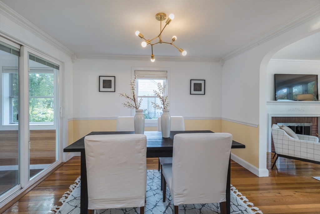 15 Byron Road Waltham, MA 02453 - Photo 8 of 26