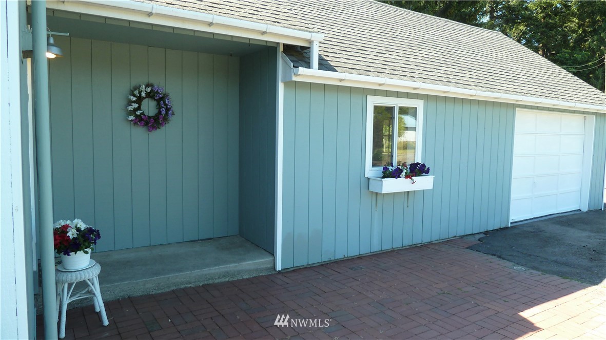 13807 Bayview Road Mount Vernon, WA 98273 - Photo 3 of 25
