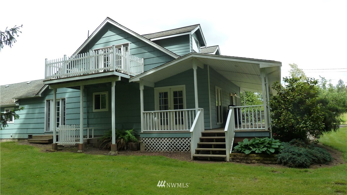 13807 Bayview Road Mount Vernon, WA 98273 - Photo 4 of 25