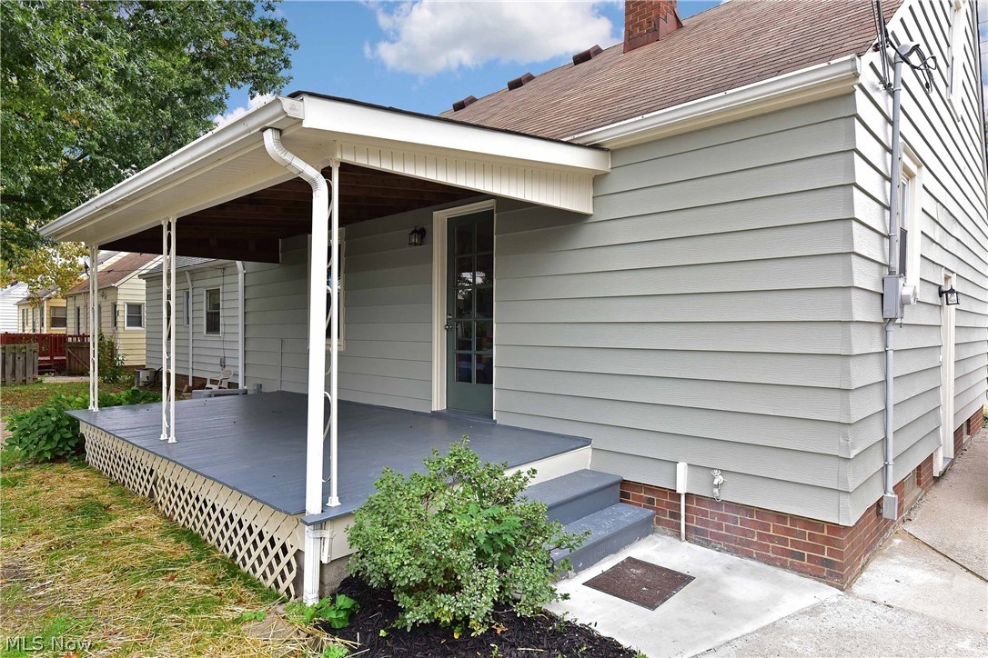 13209 Rockside Road Garfield Heights, OH 44125 - Photo 4 of 26