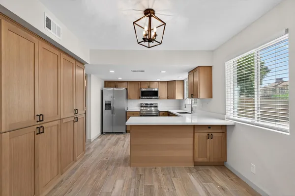 $2,295 | 1237 West Rosewood Court, Chandler, AZ 85224